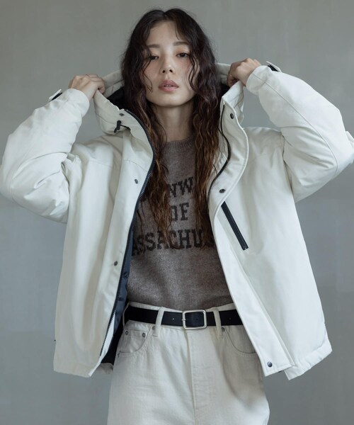 URBAN RESEARCH Sonny Label（アーバンリサーチサニーレーベル）の「フーディーダウンジャケット（その他アウター・レディース・アイボリー/ブラック/チャコール/グレージュ・FREE）」の7枚目の写真