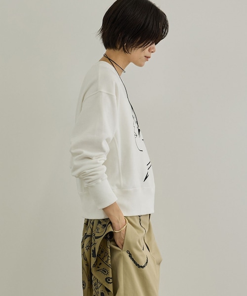ADAM ET ROPE'(アダムエロペ)の「【Camille de Cussac by SALON】アートプリントスウェット(スウェット・レディース・ホワイト/ホワイト系/ベージュ/ベージュ系・F)」の16枚目の写真