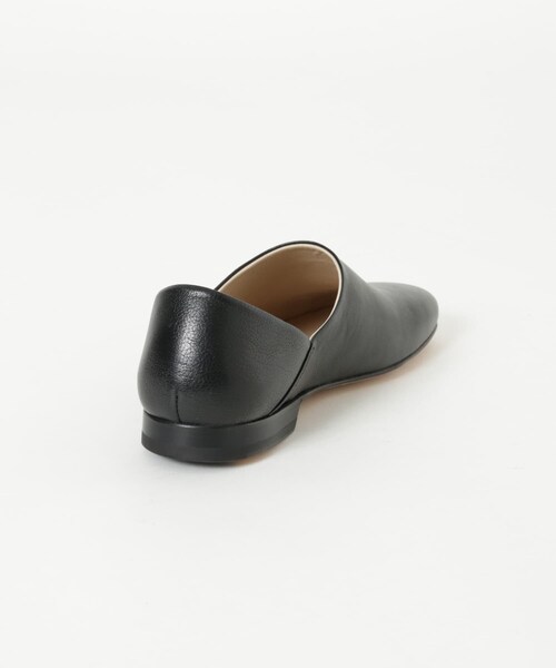 URBAN RESEARCH（アーバンリサーチ）の「LEMAIRE　SLIPPERS（スリッポン・レディース・BLACK・36/37/38）」の5枚目の写真
