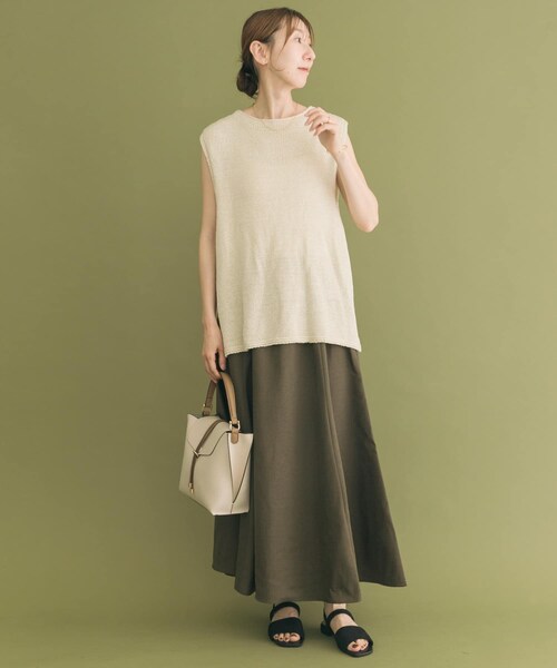 ITEMS URBANRESEARCH（アイテムズ アーバンリサーチ）の「テープヤーンニットベスト（ベスト・レディース・OFF/NVY/L.KHK・FREE）」の9枚目の写真