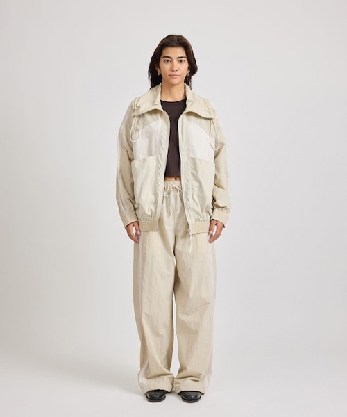 Saturdays NYC（サタデーズ ニューヨークシティ ）の「Edie Training Jacket  | WOMEN（その他アウター・レディース・キナリ/ネイビー・L/M/S）」の17枚目の写真