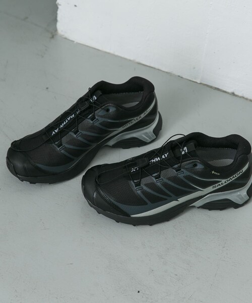URBAN RESEARCH DOORS(アーバンリサーチドアーズ)の「SALOMON XT-PATHWAY GTX(スニーカー・メンズ・BLK/BLK・26/26.5/27/27.5/28/28.5)」の4枚目の写真