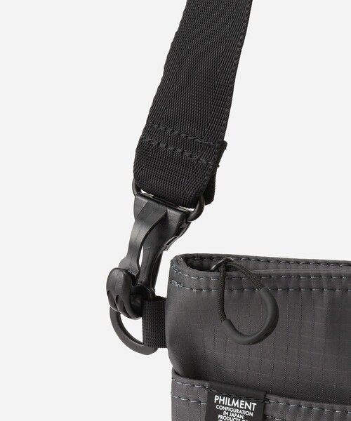 Saturdays NYC（サタデーズ ニューヨークシティ ）の「PHILMENT AT SACOCHE（ショルダーバッグ・メンズ・ブラック/グレー・F）」の11枚目の写真