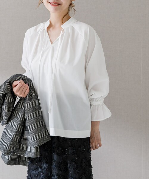 URBAN RESEARCH ROSSO（アーバンリサーチロッソ）の「2WAYボリュームシャツブラウス（シャツ/ブラウス・レディース・OFF WHITE/ORANGE/CHARCOAL・FREE）」の13枚目の写真