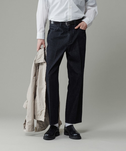 ADAM ET ROPE'(アダムエロペ)の「スリム テーパード デニムパンツ(デニムパンツ・メンズ・ブラック系/ネイビー・L/M/S)」の13枚目の写真