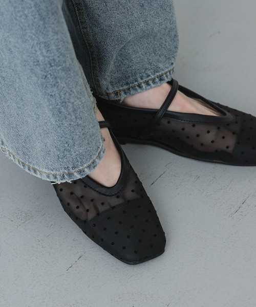 SENSE OF PLACE by URBAN RESEARCH(センスオブプレイスバイアーバンリサーチ)の「シアードットフラットパンプス(パンプス・レディース・IVORY/BLACK・S/M/L)」の16枚目の写真