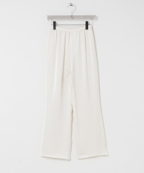 URBAN RESEARCH（アーバンリサーチ）の「サテンイージーセミフレアパンツ（その他パンツ・レディース・OFF WHITE/BLACK・36/38）」の12枚目の写真