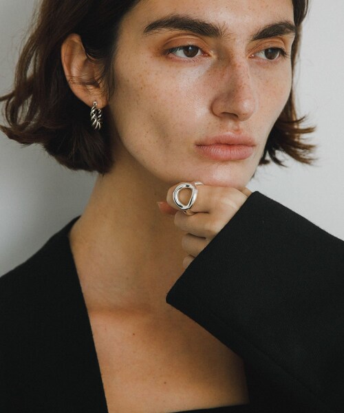 URBAN RESEARCH(アーバンリサーチ)の「decor『デコール』 Circle ring(リング・レディース・Silver・one)」の3枚目の写真