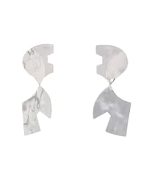 NOTCH TWIST EARRING
