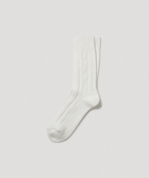 ADAM ET ROPE'（アダムエロペ）の「コーミング ケーブル編みソックス（ソックス/靴下・メンズ・ブラック/チャコール/オフホワイト・L/M）」の2枚目の写真