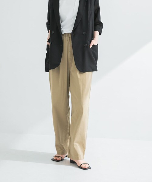 URBAN RESEARCH（アーバンリサーチ）の「『3サイズ展開』チノイージーパンツ（チノパンツ・レディース・BEIGE/OFF・38/40/36）」の19枚目の写真