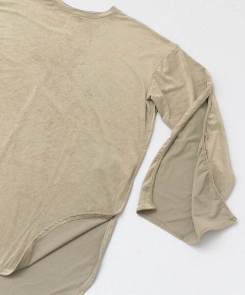 LAATO（ラート）の「SHINY LONG T-SHIRTS（Tシャツ/カットソー・レディース・クリーム/サブレ/チョコレート・FREE）」の8枚目の写真