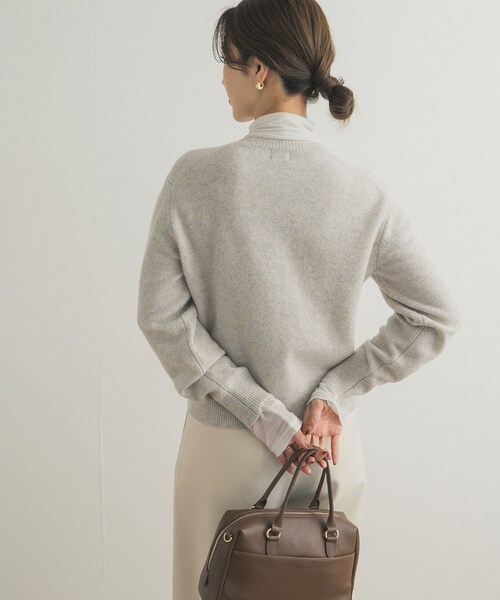 URBAN RESEARCH DOORS（アーバンリサーチドアーズ）の「ウールサテン釦コンパクトカーディガン（カーディガン/ボレロ・レディース・L/GRAY/YELLOW/TOP GRAY・M）」の9枚目の写真