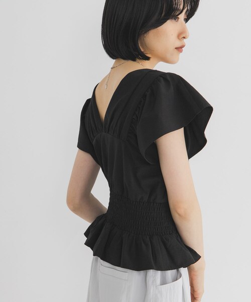 KBF（ケイビーエフ）の「フリルスリーブシャーリングブラウス（シャツ/ブラウス・レディース・IVORY/BLACK/CHALK・One）」の16枚目の写真