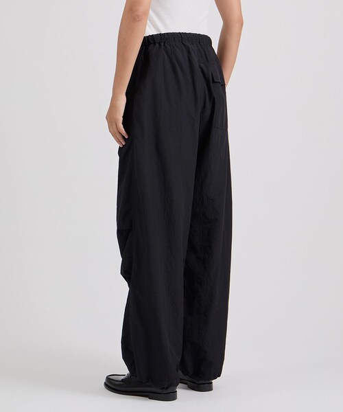 Saturdays NYC(サタデーズ ニューヨークシティ )の「Masa Cargo Pants(その他パンツ・レディース・ブラック/オリーブ・L/M/S)」の22枚目の写真