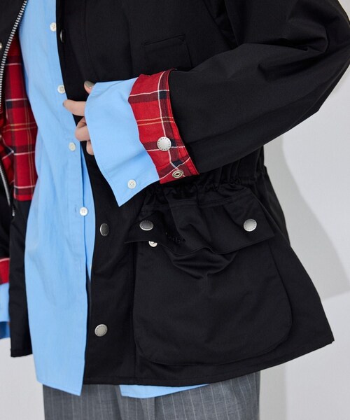 ADAM ET ROPE'(アダムエロペ)の「【Barbour for ADAM ET ROPE'】別注Shirring Bedale(その他アウター・レディース・ブラック/ベージュ・34/36)」の12枚目の写真