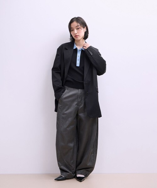 ADAM ET ROPE'(アダムエロペ)の「【WEB限定】ハーフスリーブバイカラーポロニット(ポロシャツ・レディース・ブラック/ネイビー/サックス・F)」の8枚目の写真