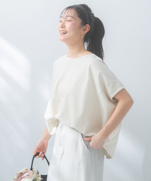 URBAN RESEARCH ROSSO（アーバンリサーチロッソ）の「『WEB/一部店舗限定』UVカットドルマンスリーブプルオーバー（Tシャツ/カットソー・レディース・IVORY/D/BLUE/CAMEL/BROWN・Free）」の9枚目の写真