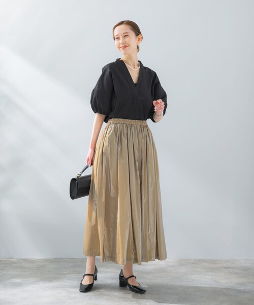 URBAN RESEARCH ROSSO（アーバンリサーチロッソ）の「グロッシーギャザースカート（スカート・レディース・BEIGE/GREIGE・FREE）」の21枚目の写真