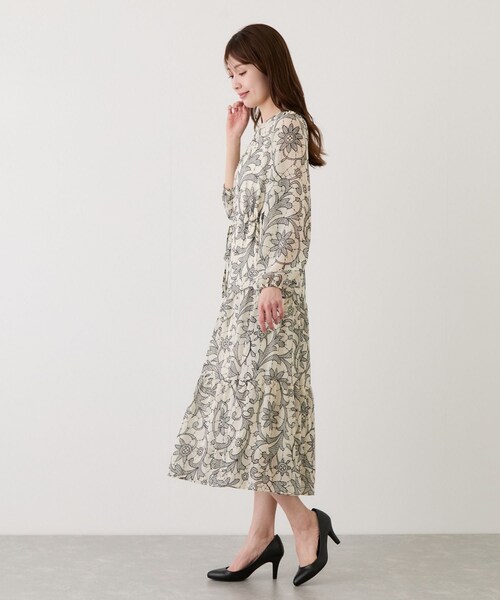 Jayro（ジャイロ）の「花柄長袖ワンピース（ワンピース・レディース・ブラック系/ホワイト系・F）」の16枚目の写真