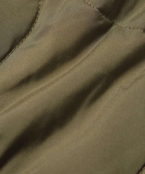 ADAM ET ROPE'(アダムエロペ)の「【WALK IN PARIS/ウォーク イン パリス】Mehari sleeveless jacket(ダウンベスト・メンズ・カーキ・L/M)」の19枚目の写真
