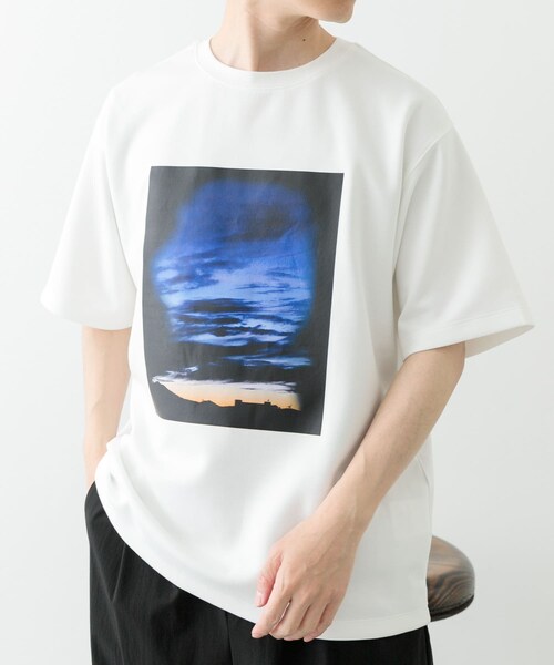 ITEMS URBANRESEARCH（アイテムズ アーバンリサーチ）の「Art Graphic ポンチTシャツ Dawn（Tシャツ/カットソー・メンズ・WHT/BLK・M/L）」の7枚目の写真
