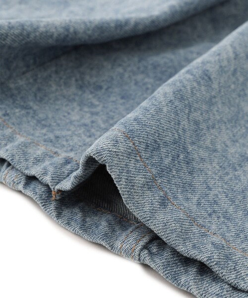 ADAM ET ROPE'(アダムエロペ)の「【GANNI(ガニー)】Patchwork Denim Short Jacket(デニムジャケット・レディース・ブルー・36)」の13枚目の写真