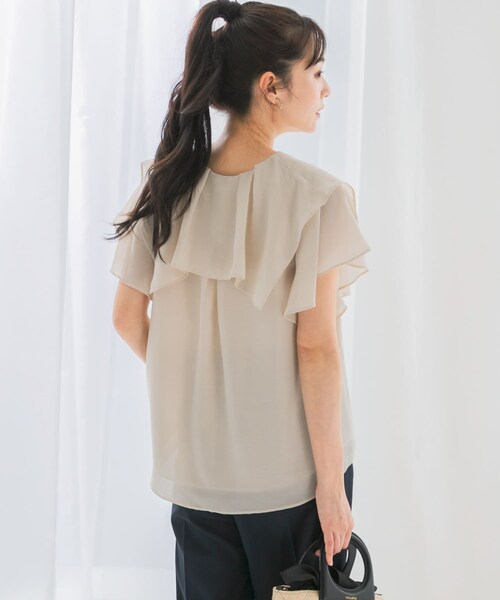 URBAN RESEARCH ROSSO（アーバンリサーチロッソ）の「イージーケアフリルブラウス（シャツ/ブラウス・レディース・OFF WHITE/TOMATO/BLACK・FREE）」の7枚目の写真