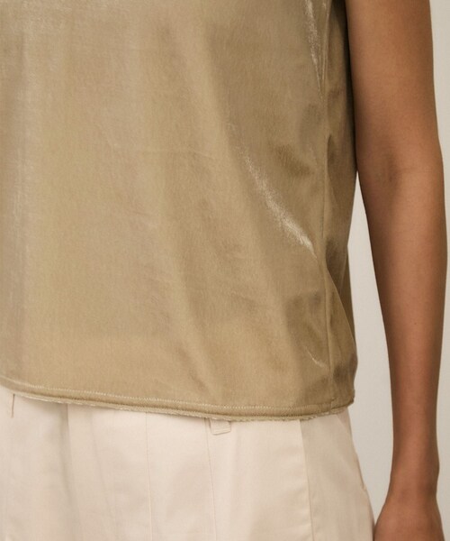 ADAM ET ROPE'（アダムエロペ）の「トリアセベロア前後2WAYノースリーブ/タンクトップ / セットアップ対応（タンクトップ・レディース・ブラック/ベージュ・F）」の19枚目の写真