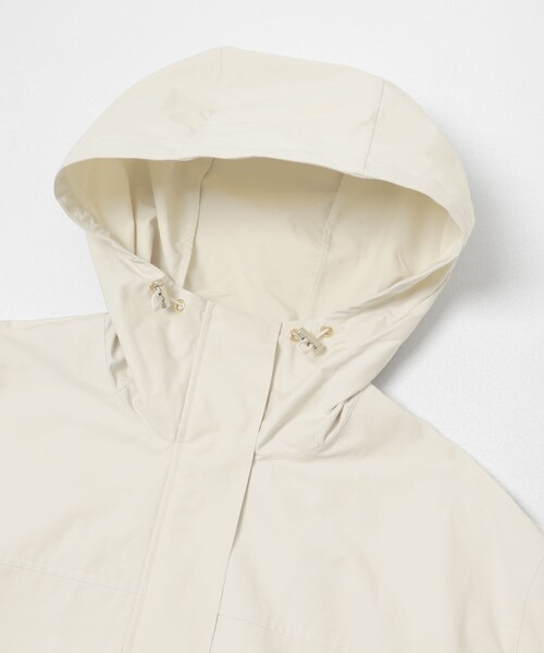 ITEMS URBANRESEARCH（アイテムズ アーバンリサーチ）の「『イージーケア』撥水マウンテンパーカー（マウンテンパーカー・レディース・K.BEG/BLK/ECRU・Free）」の17枚目の写真