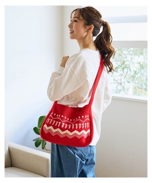 nissen（ニッセン）の「ふんわりウォッシャブル ノルディック柄ニットお散歩バッグ【Otona Purete】（バッグ・メンズ・オフホワイト系/ネイビー系/赤系/イエロー系・F）」の4枚目の写真