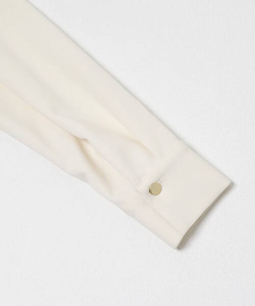 URBAN RESEARCH ROSSO（アーバンリサーチロッソ）の「ストレッチジョーゼットプルオーバー（シャツ/ブラウス・レディース・OFF/MOCHA/BLACK・Free）」の13枚目の写真