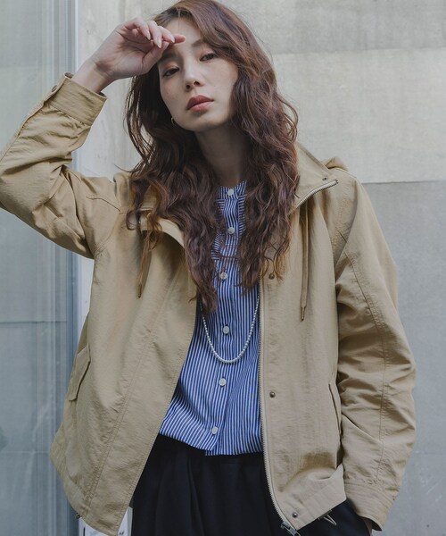 URBAN RESEARCH Sonny Label（アーバンリサーチサニーレーベル）の「多機能マウンテンパーカー（テーラードジャケット・レディース・オフ/ネイビー/ベージュ・Free）」の14枚目の写真