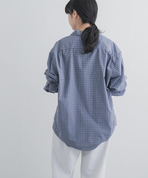 URBAN RESEARCH DOORS（アーバンリサーチドアーズ）の「SMITH　BROOKLYN WORK SHIRTS（シャツ/ブラウス・レディース・OLIVE/BLUE/GREY・S）」の21枚目の写真