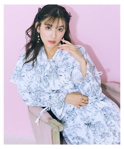 nissen（ニッセン）の「大きいサイズ 線画花柄プリントブラウス　marun（シャツ/ブラウス・レディース・ブル―/ダークグリーン・L/LL/3L/4L/5L/6L/8L/10L）」の8枚目の写真