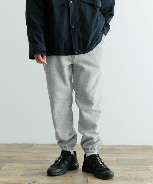 ITEMS URBANRESEARCH（アイテムズ アーバンリサーチ）の「Champion　RW Sweat Pants V205（スウェットパンツ・メンズ・NVY/GRY/BLK/OML・M/L）」の15枚目の写真