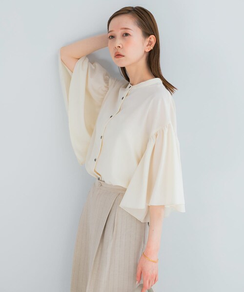 URBAN RESEARCH ROSSO（アーバンリサーチロッソ）の「『一部WEB限定カラー』UVカットウォッシャブルリネン混ブラウス（シャツ/ブラウス・レディース・OFF/NAVY/YELLOW/RED・Free）」の11枚目の写真