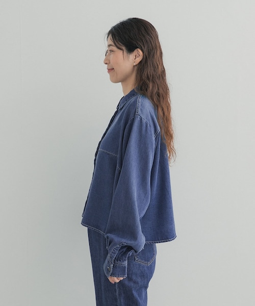 URBAN RESEARCH DOORS（アーバンリサーチドアーズ）の「デニム切替ショート丈シャツ 26AW（シャツ/ブラウス・レディース・INDIGO/ONE WASH・Free）」の22枚目の写真