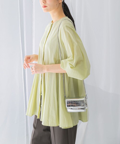 URBAN RESEARCH ROSSO（アーバンリサーチロッソ）の「ボリュームフレアートップス（シャツ/ブラウス・レディース・off/green・FREE）」の13枚目の写真