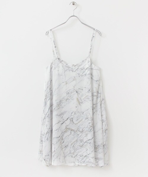 URBAN RESEARCH DOORS（アーバンリサーチドアーズ）の「thint　ストーンプリントフレアキャミチュニック（キャミソール・レディース・GRAY/OFF WHITE・one）」の9枚目の写真