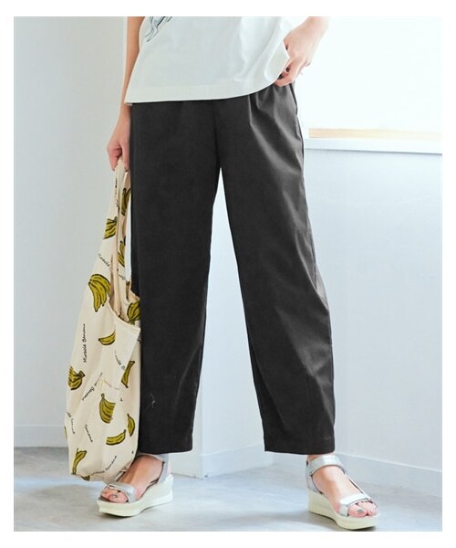 nissen（ニッセン）の「大きいサイズ　ストレッチうすカル楽ちんゆったりワイドパンツ（吸汗速乾）（ゆったりヒップ）（パンツ・レディース・黒/ベージュ/ピスタチオ/ストロベリークリーム・L/LL/3L/4L/5L/6L/8L/10L）」の5枚目の写真