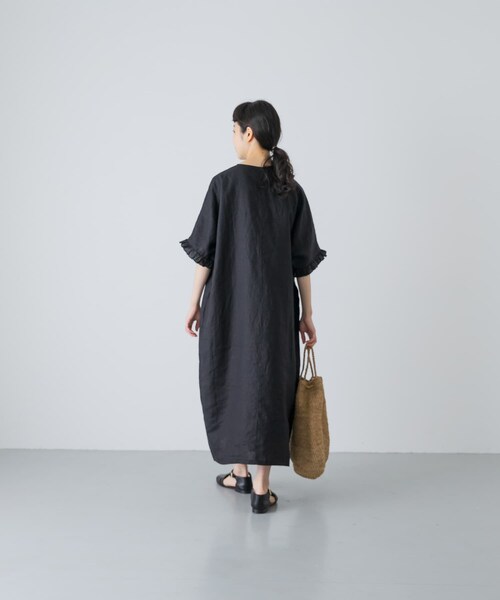 かぐれ（カグレ）の「『2サイズ展開』リネンフリルスリーブワンピース（ワンピース・レディース・BLACK・0/1）」の5枚目の写真
