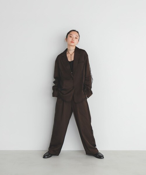 KBF（ケイビーエフ）の「サテンチュールジャケット（テーラードジャケット・レディース・BEIGE/BROWN・One）」の8枚目の写真