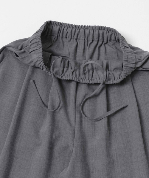 URBAN RESEARCH（アーバンリサーチ）の「タックギャザーストレートパンツ（その他パンツ・レディース・BEIGE/BROWN/CHARCOAL/STRIPE・36/38/40）」の7枚目の写真