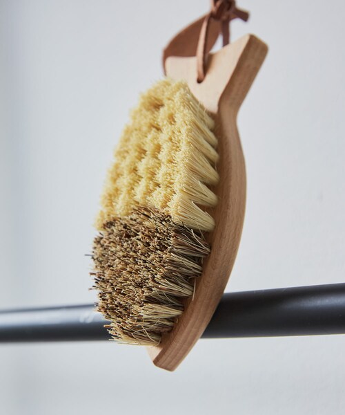 URBAN RESEARCH DOORS(アーバンリサーチドアーズ)の「REDECKER 魚型ベジタブルブラシ(その他雑貨・メンズ・-・-)」の8枚目の写真