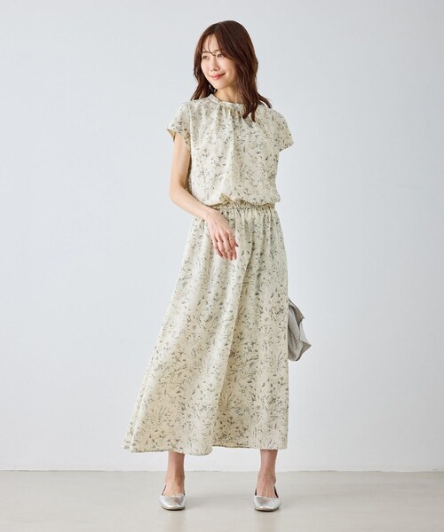 ROPE' PICNIC(ロペピクニック)の「【WEB限定サイズ】小花柄&線画アソートワンピース(ワンピース・レディース・ブラック/キナリ・L/M/MT)」の17枚目の写真