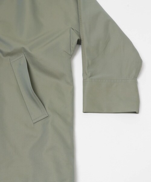 URBAN RESEARCH（アーバンリサーチ）の「TICCA　MINI テントトレンチコート（ステンカラーコート・レディース・BEIGE/KHAKI・1）」の17枚目の写真