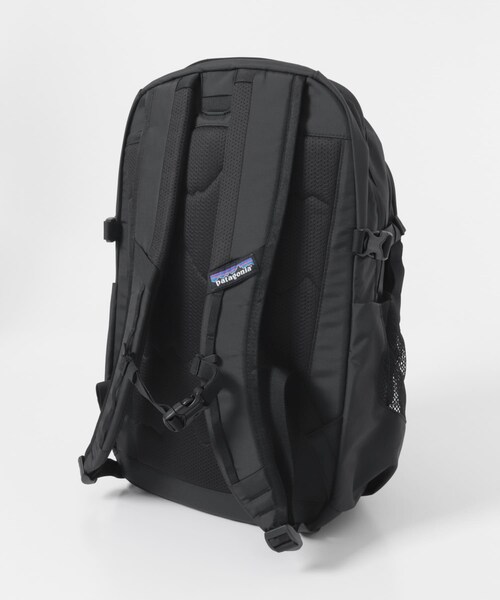 URBAN RESEARCH DOORS(アーバンリサーチドアーズ)の「patagonia REFUGIO DAY PACK 26L(バックパック/リュック・メンズ・BLK/BYFG・One)」の5枚目の写真
