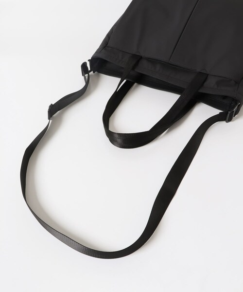 URBAN RESEARCH DOORS(アーバンリサーチドアーズ)の「S.M.L. MULTIFUNCTIONAL 2WAY TOTE(ビジネスバッグ・メンズ・BLACK・-)」の6枚目の写真