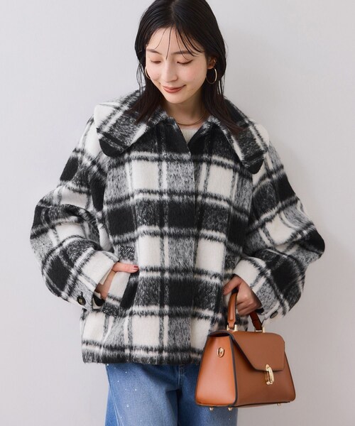 VIS（ビス）の「【アウター総選挙1位】ビッグカラーモモンガシャギーショートコート（ブルゾン・レディース・ブラック/グレー/オフホワイト/ブラック系・M/S）」の22枚目の写真